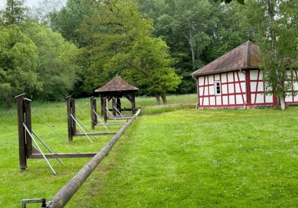 Stangenkunst mit Brunnenhaus III